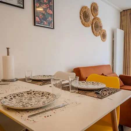 Апартаменты Les Cognassiers - Cosy & Climatisation - Parking Gratuit *